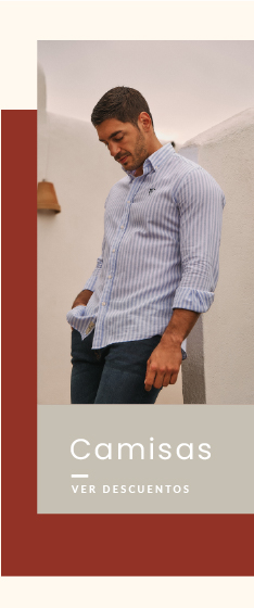 Camisa de lino y algodon - Novara celeste - Fotografia con modelo en paraje natural - La Garrocha
