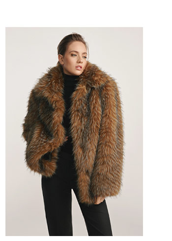 Brązowe futro damskie