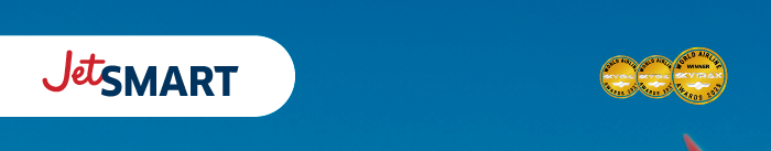 JetSMART logo on a blue banner with two gold award medallions