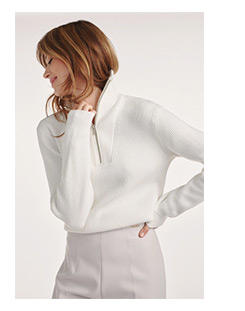 Kremowy sweter damski z wiskozy