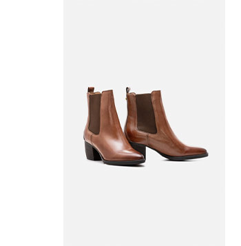 Skórzane sztyblety damskie na słupku