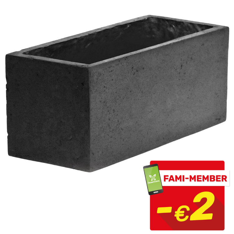 Dark grey rectangular concrete planter box with hollow centre and red 'FAMI-MEMBER -€2' discount badge