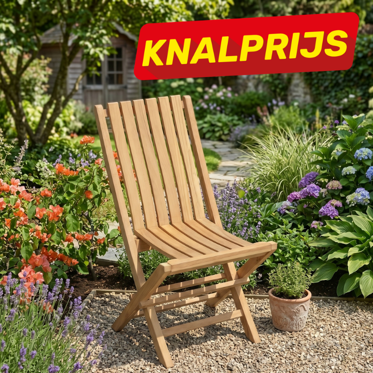 Foldable teak garden chair on gravel beside flowering borders and a potted plant, summer garden scene with 'Knalprijs' sale banner